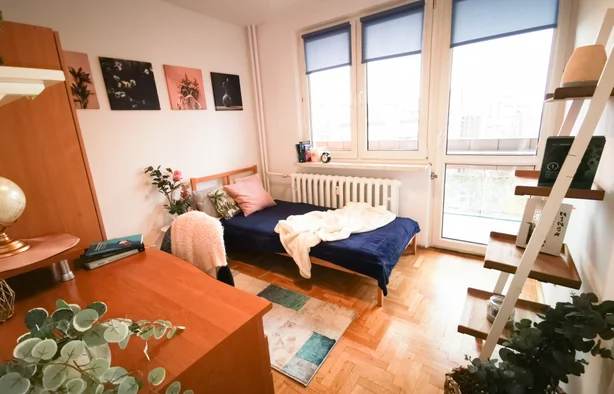 Pokój Z BALKONEM, ul. Bobrzeckiej, blisko Opolska, UR (2), Krakow-1