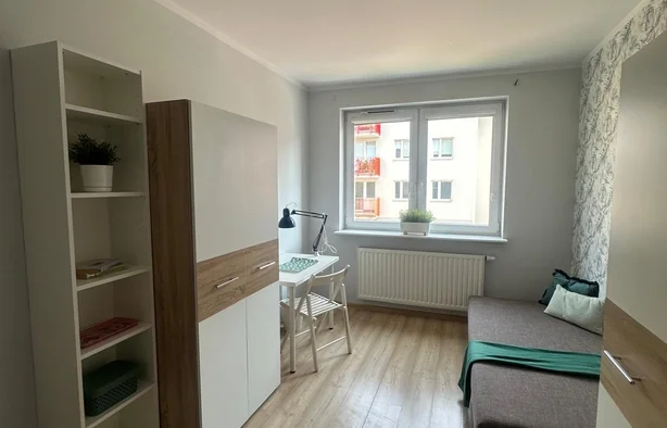 axis. Akademickie 7 (A place in a double room no. 6), Kraków-1