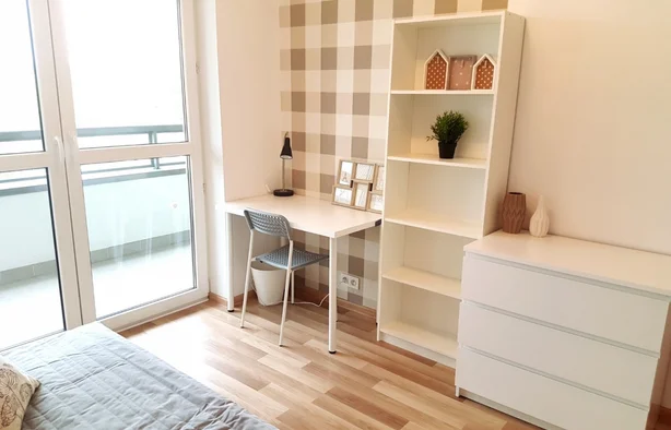 Pokój #6 z balkonem przy Krakowskiej 291a, Warszawa-1