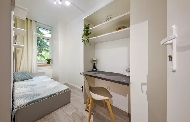 Single room #6 at Armii Ludowej 7 Street, Warszawa-1