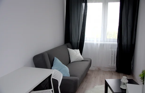 Single room 6 at Krynicka 74/19., Wroclaw-1