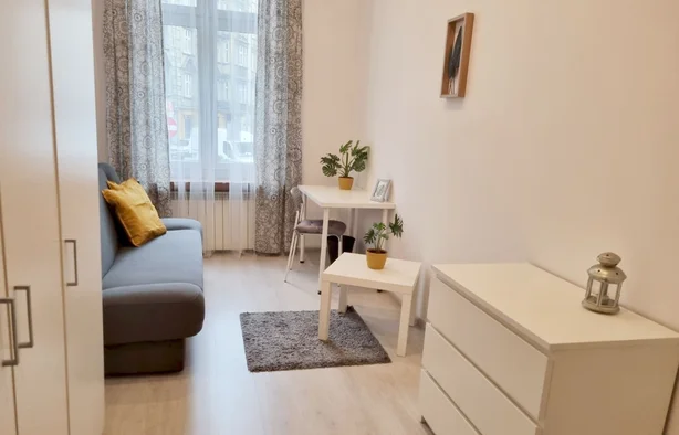 A large room in the very center of ul. Słowackiego 10, UŚ, SWSM (P7), Katowice-1