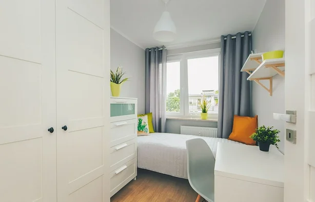 Gierymskiego 3, single room no.6, Warszawa-1