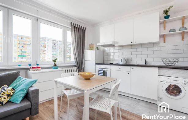 Wygodna kawalerka w centrum Moreny - ul. Marusarzówny, Gdańsk-1