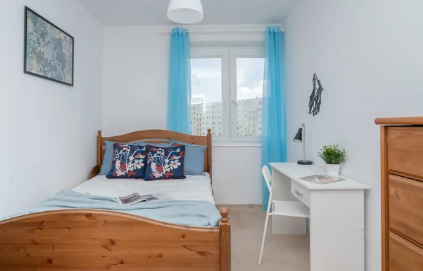 Room 2 at ul. Pomorska 14G/25 in Gdańsk, Gdańsk-1