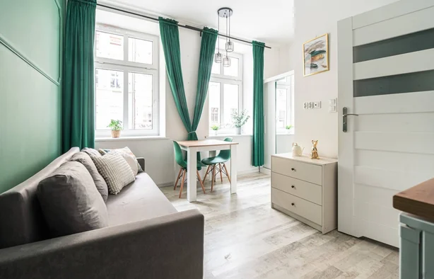 Чарівна квартира-студія з паркомісцем – поруч із центром!, Szczecin-1