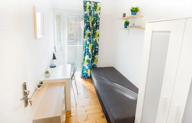 Pokój jednoosobowy nr 4 z balkonem Zajączka 6 - Wydział Lekarski , Opole-1