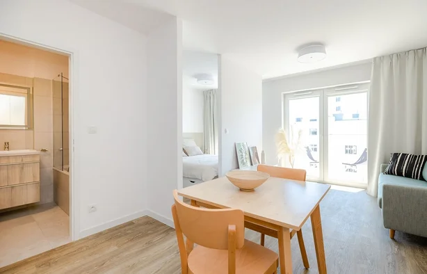 Studio | 31.7 m2 | Balcony | Internet included | Direct, Warszawa-1