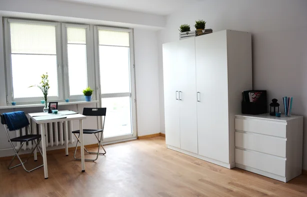 Single room in a 3-room apartment close to Manufaktura and Plac Wolności, Łódź-1