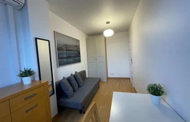 BORA KOMOROWSKIEGO, duży pokój, wysoki standard. Dla KOBIET. pok nr 4, Warszawa-1