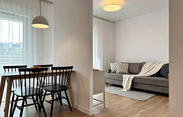 4-pokojowe | 97.7 m2 | Balkon | Internet w cenie | Bezpośrednio, Warszawa-1