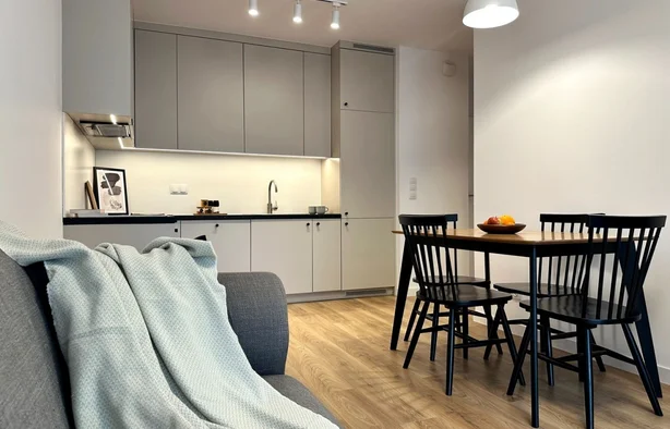 3-pokojowe | 48.9 m2 | Balkon | Internet w cenie | Bezpośrednio, Warszawa-1