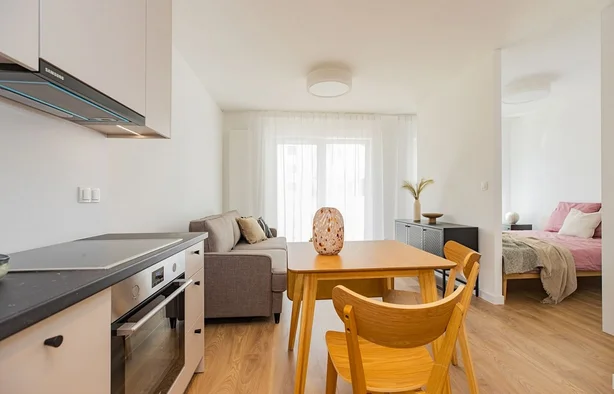 Studio | 33.3 m2 | Balkon | Internet w cenie | Bezpośrednio, Warszawa-1