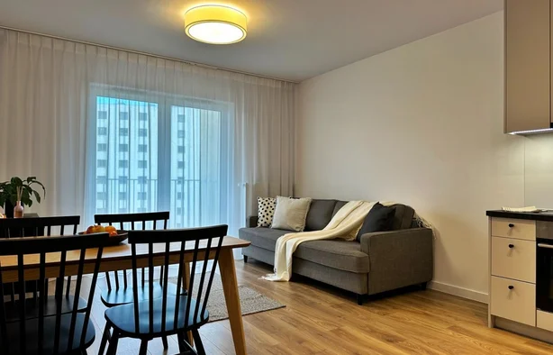2-pokojowe | 41.4 m2 | Balkon | Internet w cenie | Bezpośrednio, Warszawa-1