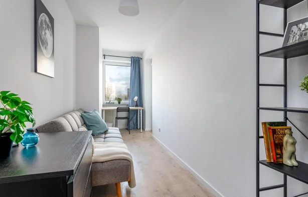 Duży pokój przy Rondzie Wiatraczna nr 6, Warszawa-1