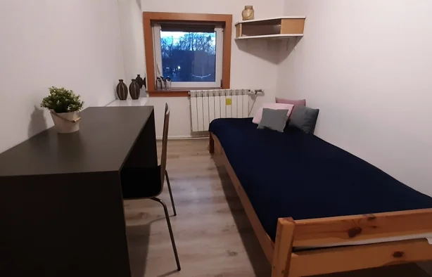 TARNINOWA 1 RADOGOSZCZ Pokój jednoosobowy NR 21, Łódź-1