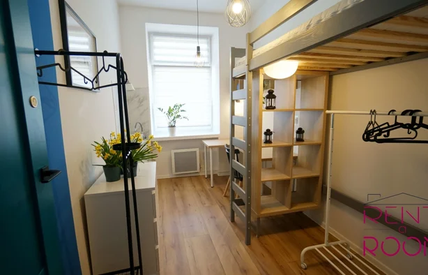 SIENKIEWICZA 29  DW. FABRYCZNY, Pokój jednoosobowy NR 2, Łódź-1