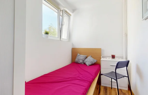 Pokój jednoosobowy #1 przy ul. Ostrobramskiej 132, Warszawa-1