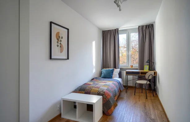 Międzynarodowa 60 m 13 room 1, Warszawa-1