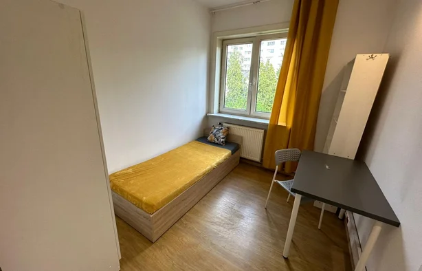 Pokój jednoosobowy #9 przy ul. Wita Stwosza 17a [DLA MĘŻCZYZN], Warszawa-1