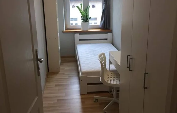 Jasny pokój 1-os. blisko Grunwaldu i Nadodrza Rydygiera – Śródmieście, Wrocław-1