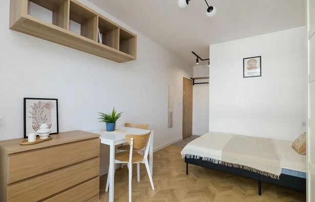 Duże, słoneczne studio z balkonem — Bródno, blisko SKM i metro, Warszawa-1