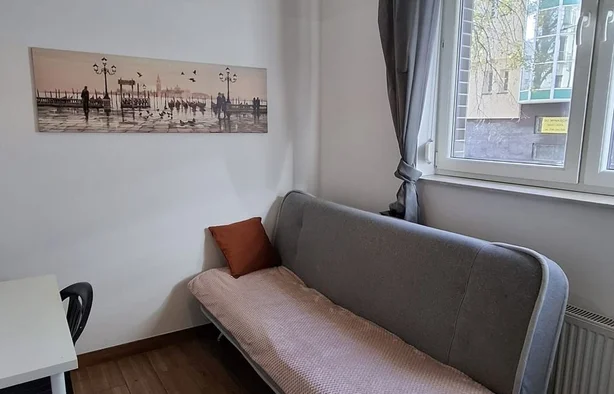 Pokój jednoosobowy #4 przy ul. Kałuszyńskiej 1/1, Warszawa-1