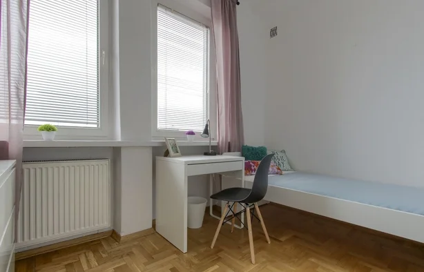 Pokój 1-osobowy  nr 4 ul. Krucza 5/11, Warszawa-1