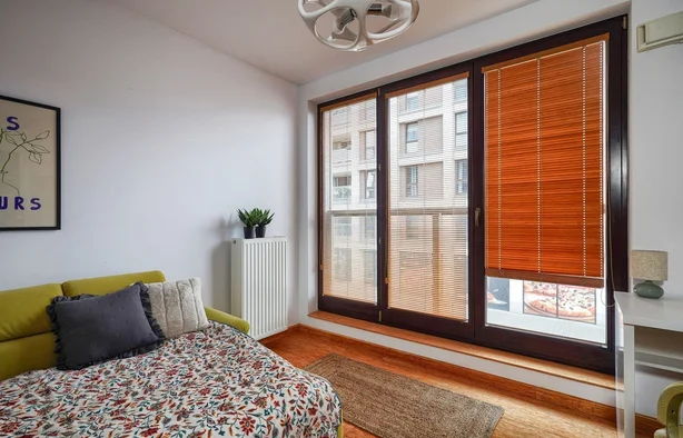 Wynalazek 2A m 7 Room 1, Warszawa-1