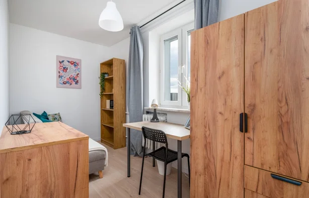 Room in Wola, Leszno, Warszawa-1