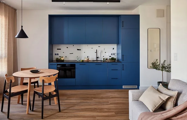 Studio | BEZPOŚREDNIO | Metro Wilanowska, Warszawa-1