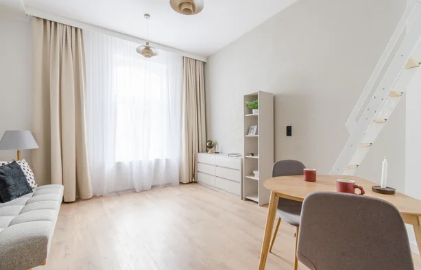 Kawalerka z antresolą nr. 34 ul. Piotrkowska 143A, Łódź-1