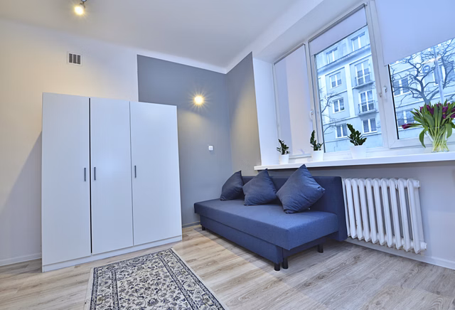 REWOLUCJI 49 DWORZEC FABRYCZNY UŁ STUDIO NR 2 1/2 OSOBY
