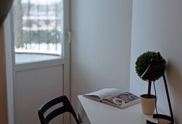 (WALE.28.2.2) SINGLE ROOM with a balcony