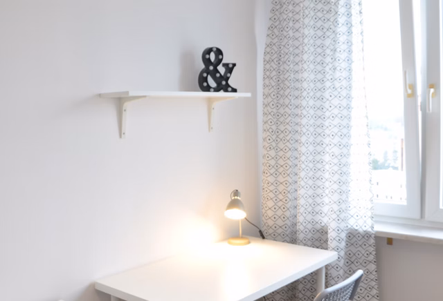 (JABL.16.20.1) Single room