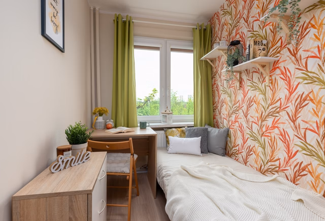 Bright single room near the Rondo Barei