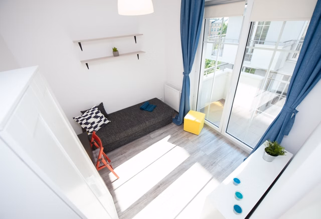 Pokój 1-osobowy  nr 5 z balkonem przy Żeromskiego 51