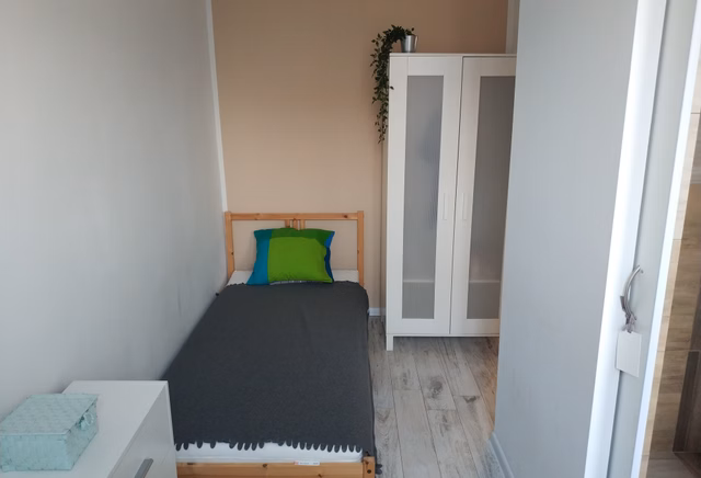 Pokój 1-osobowy, pokój z osobną łazienką nr. 2E, Strąkowa 16