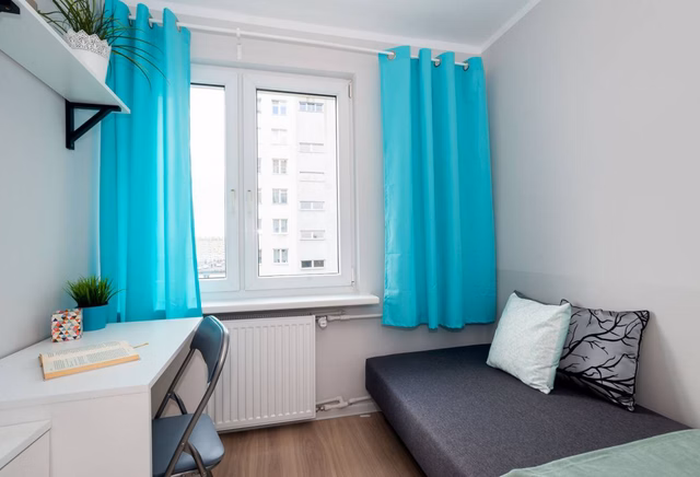 Jasny pokój 1-osobowy nr 2, ul. Pachońskiego