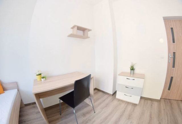 Ustawny pokój jednoosobowy w centrum, zaraz obok Nowego Kleparza (3)