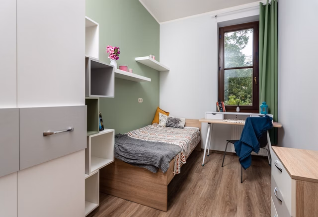 Piękny pokój jednoosobowy w kamienicy, centrum, Nowy Kleparz (5)
