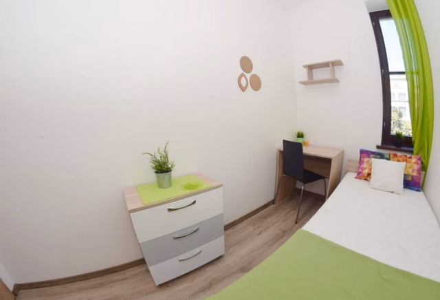 Przytulny pokój jednoosobowy w kamienicy, centrum, Nowy Kleparz