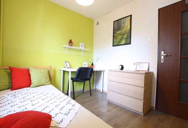Nawrot 6, single room no. 3