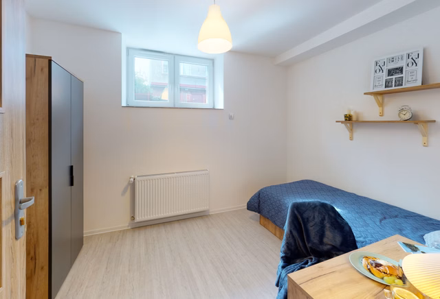 Large single room in a 2-room flat - Stanisławskiego