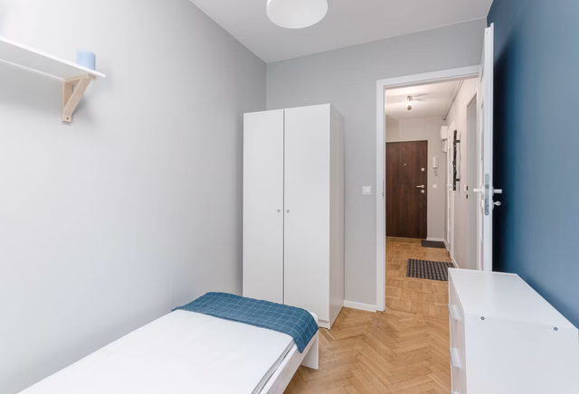 Single room, Ogrodowa Street