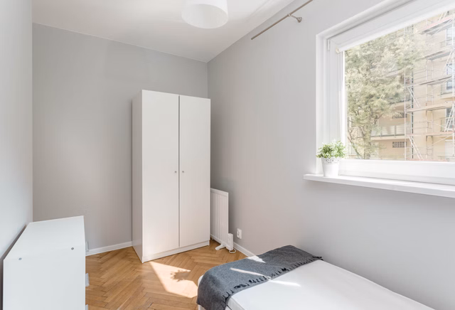 Single room, Ogrodowa Street