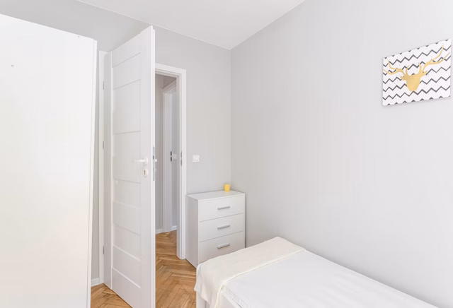 Single room, Ogrodowa Street