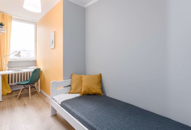 Single room, Grzybowska Street