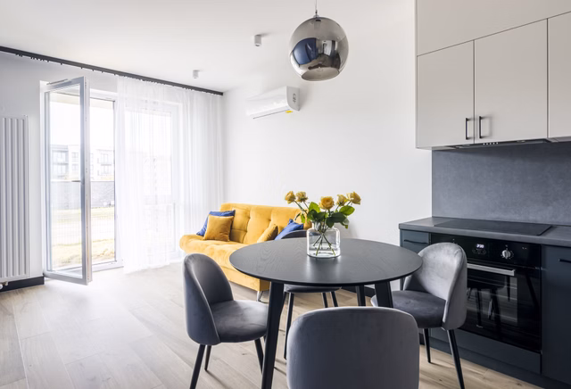 35 m2/ 2 pokoje/ Prosta
