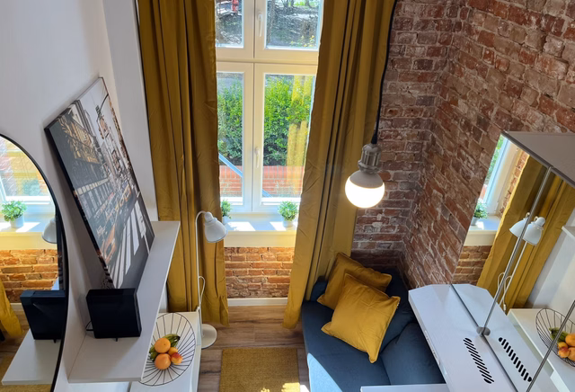 (GRUN.9.1U) Studio for a couple or one person, private bathroom and kitchen